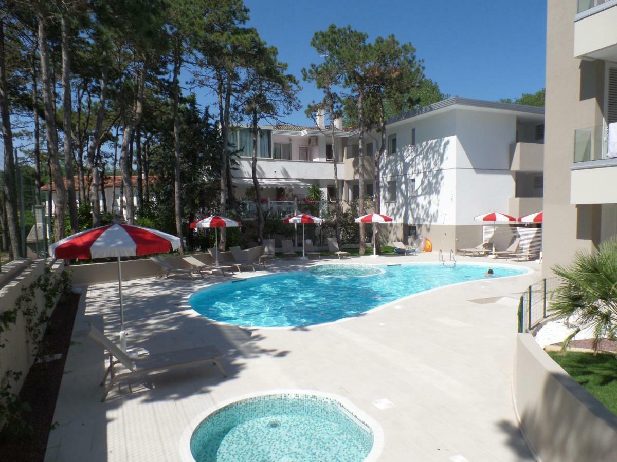 Residence Melograno Bibione Exterior foto